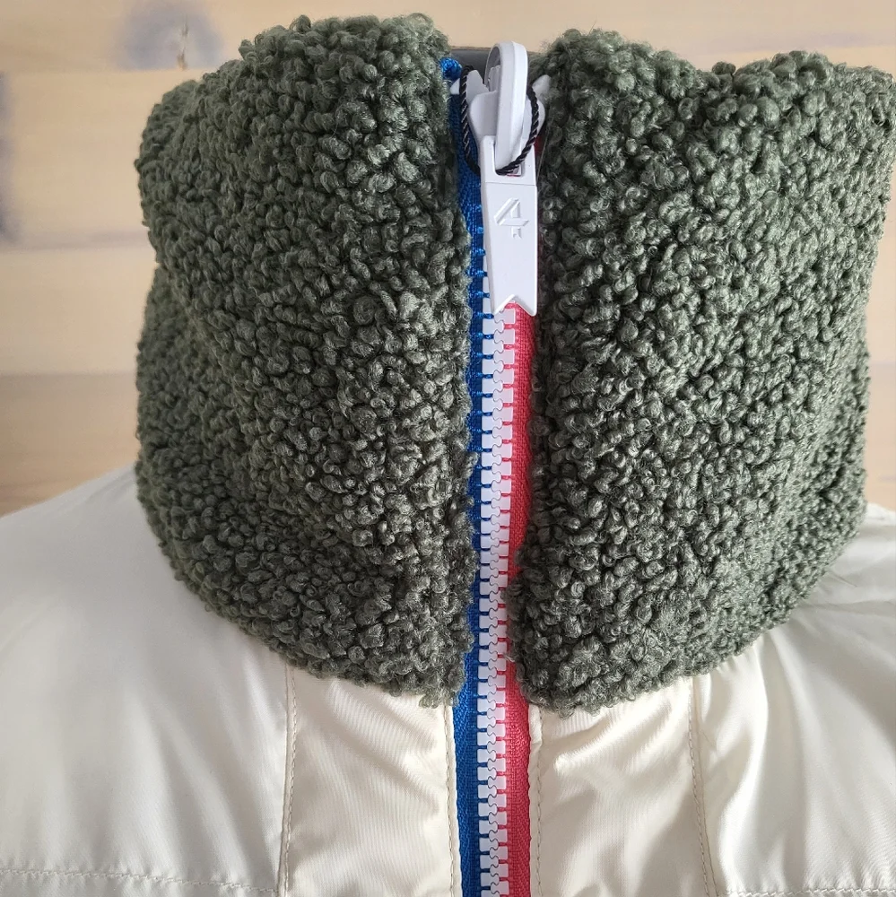 NWT FourLaps Polar Quilted Sherpa Jacket Reversible Unisex Medium Thyme/White - Picture 9 of 15